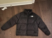 North Face puffer jacket(Need gone fast)
