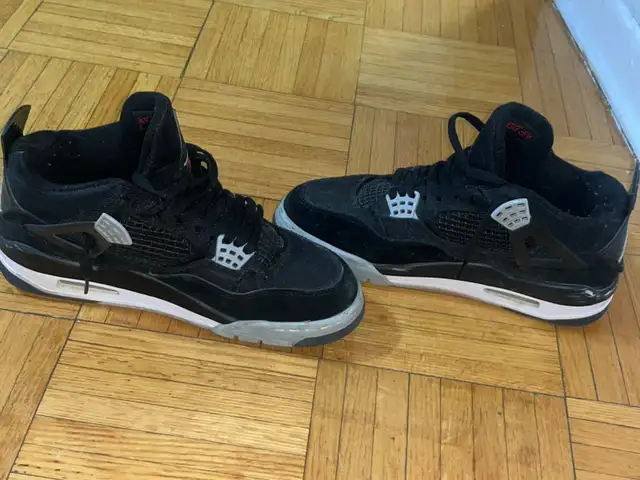 Jordan 4 in Men's Shoes in City of Toronto - Image 3