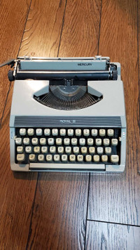Mercury Manual Typewriter