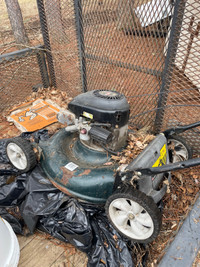 Lawn mower with good good engine