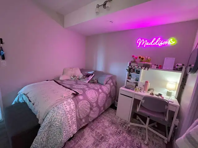 1 room for rent in 4 bdrm Condo