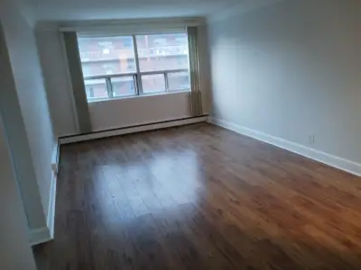 1 bdrm in 11 unit, 3 story small building, across from Stoney Creek community centre (with swimming...