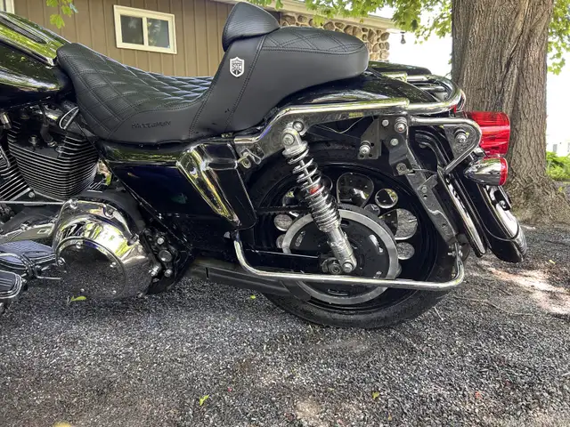 Harley Davidson flhx in Street, Cruisers & Choppers in Ottawa - Image 5
