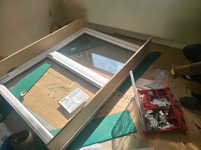 window glass, cranks, handles, hinges replacement562003297509713924
