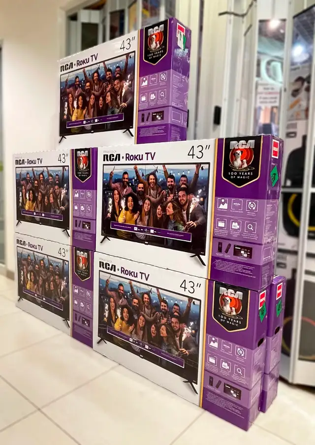 RCA 43" Roku Smart LED TV in TVs in City of Toronto - Image 2