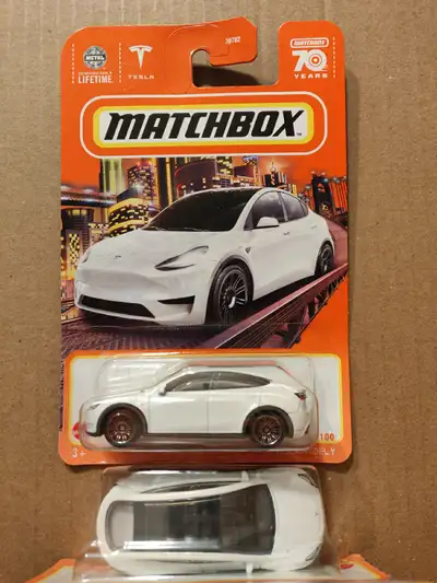 New Matchbox mainline Tesla Model Y electric vehicle 1/64 diecast cars $5 ea.