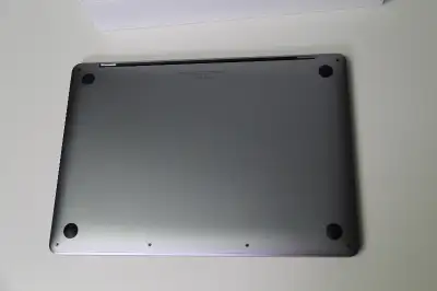 Hi, I have a 13.3-inch MacBook M1 for sale. It has 256 Gb SSD and 8G ram. I only use it for research...