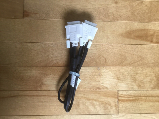 Câble DVI Cable (New/Neuf) dans Câbles et connecteurs  à Ville de Montréal