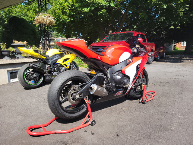 2008 Honda CBR 1000RR-race/track day bike in Sport Bikes in St. Catharines - Image 4