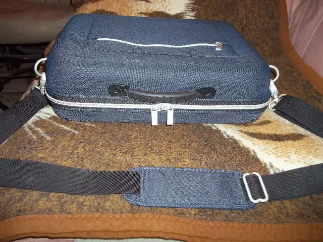Laptop Case (Blue) - 15" X 12" in Laptop Accessories in Ottawa - Image 2