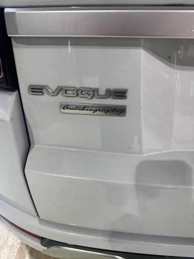 2017 Range Rover Evoque in Cars & Trucks in City of Toronto - Image 3