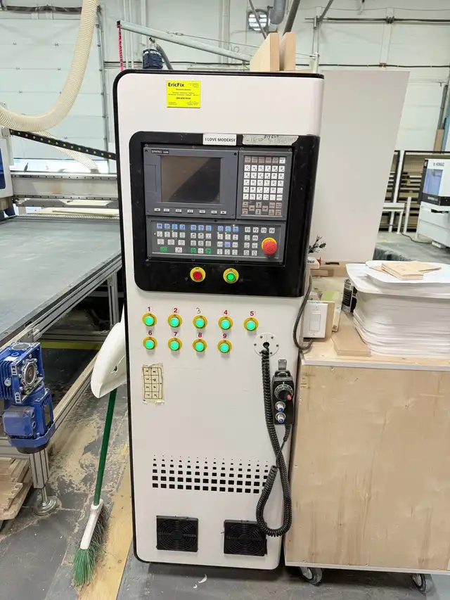 CNC Router 5x10 with Unloading  in Other in Calgary - Image 5