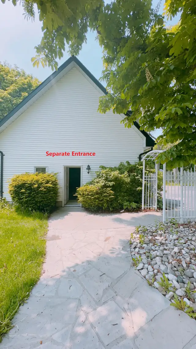 UTSC and Centennial College apartments for rent