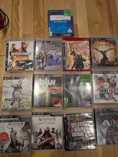 PS3 avec 1 manette et plusieurs jeux, View more