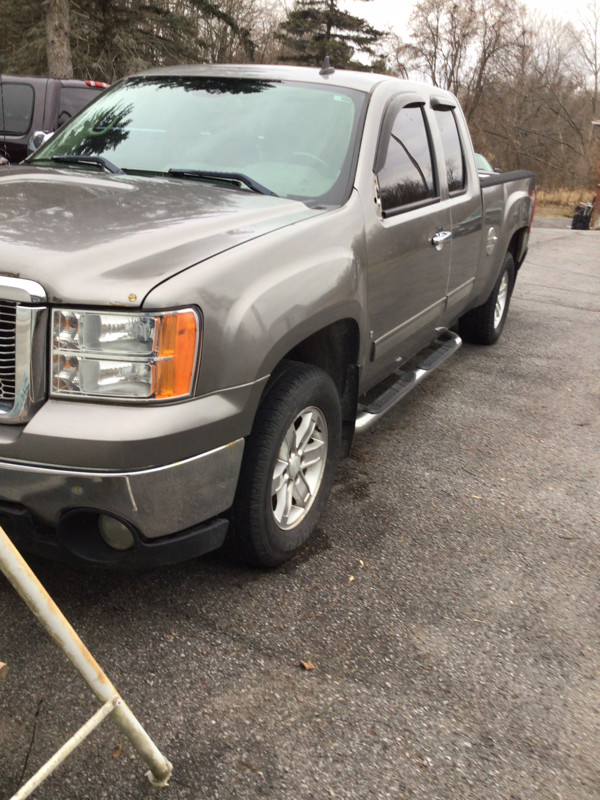 2008 GMC Sierra 1500 5.3 in Cars & Trucks in Kingston