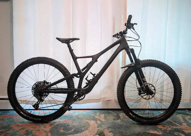 2020 Specialized Stumpjumper FSR XL Comp Carbon 29-er in Mountain in Calgary - Image 2
