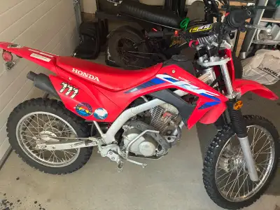 Got it for my kid but he out it grew Runs perfectly with no problems Modified clutch lever It’s got...