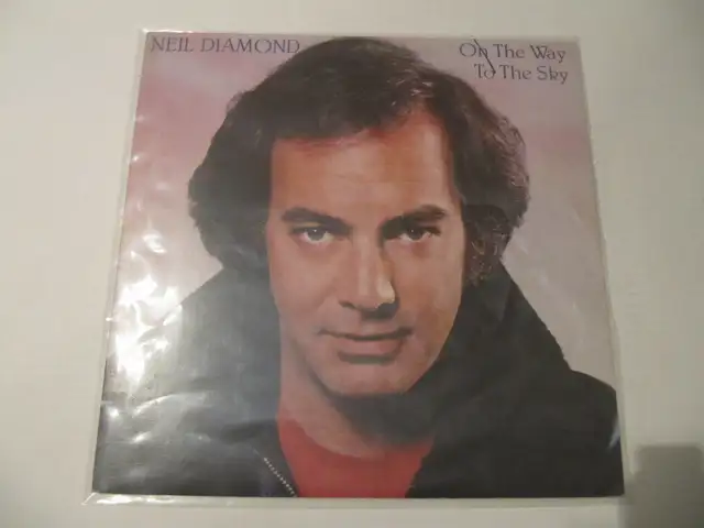 Neil Diamond On The Way To The Sky Vinyl LP XCondition Circ 1981 in Arts & Collectibles in Mississauga / Peel Region - Image 2