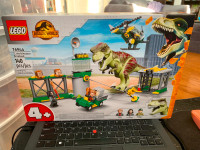 Lego Jurassic World T. rex Dinosaur Breakout #76944