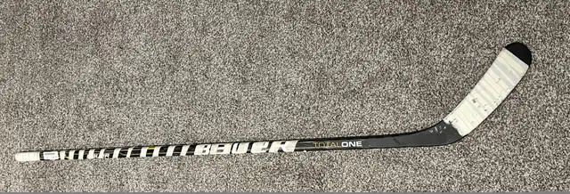 Phil Kessel Toronto Maple Leafs Game Used Stick in Arts & Collectibles in Mississauga / Peel Region - Image 7