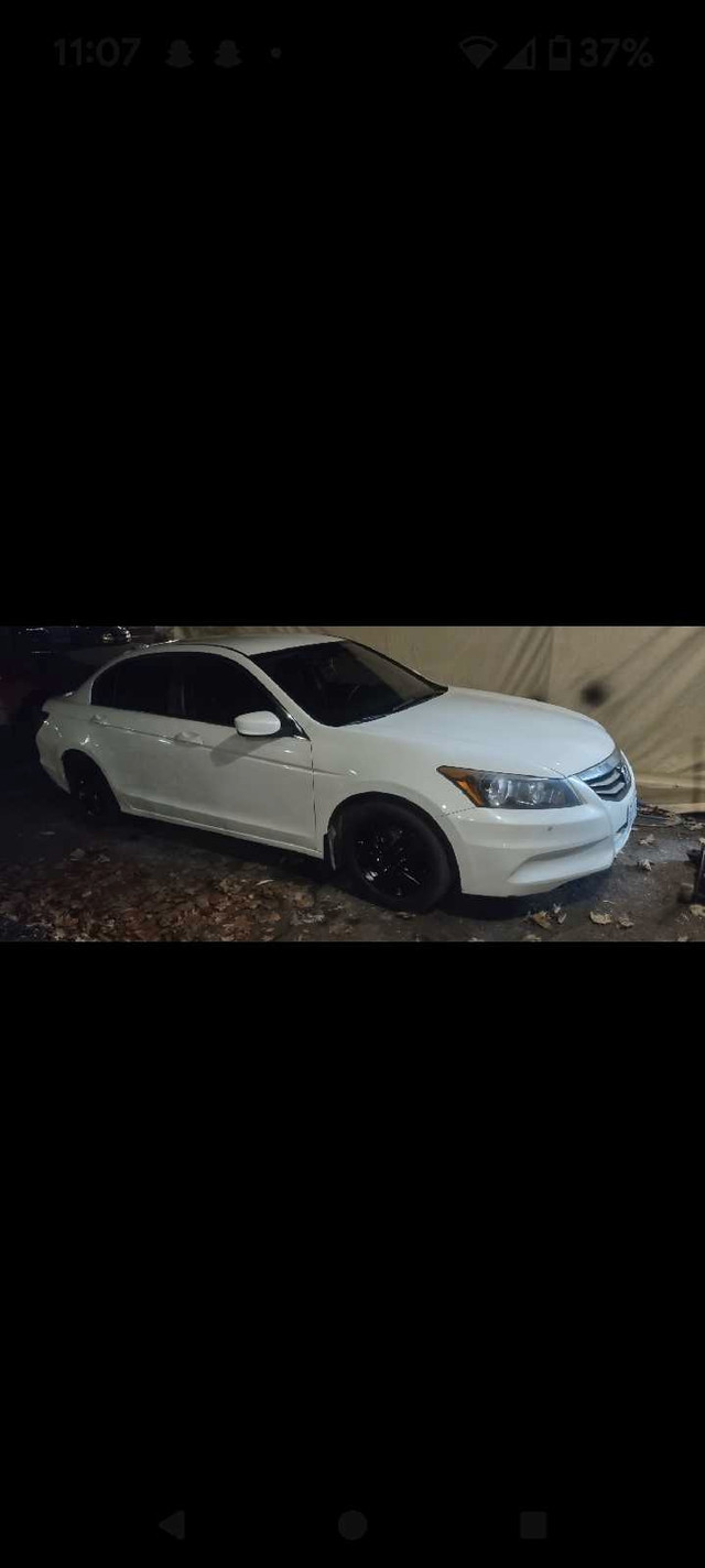 2012 Honda accord in Cars & Trucks in Ottawa - Image 3