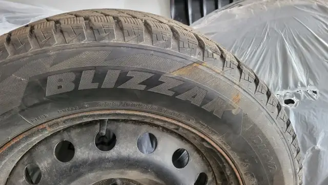 Winter Tires and Floor Mats in Other Parts & Accessories in Peterborough - Image 4