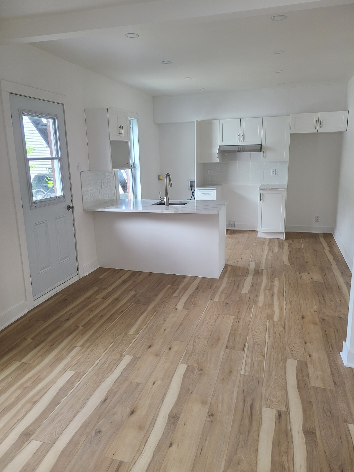 Appartement à Louer 4 1/2 LACHINE Apartment for rent — photo 1