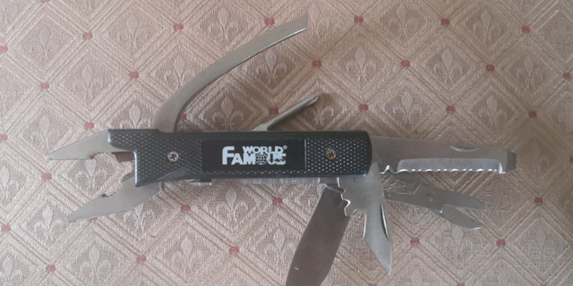 World famous heavy duty multi-tool in Hand Tools in Hamilton - Image 2