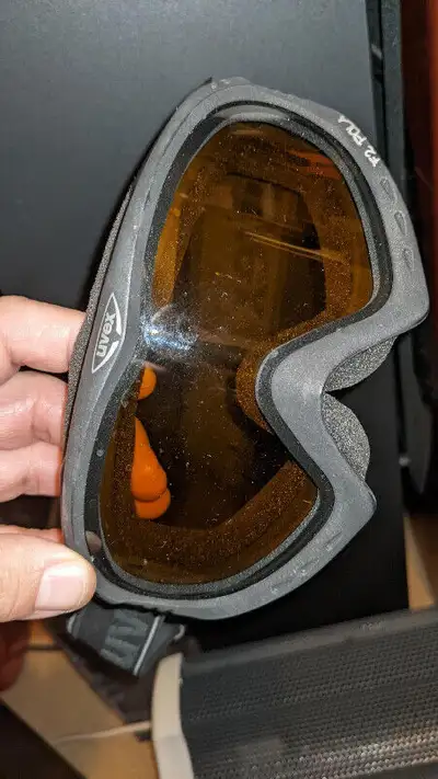 Uvex F2 POLA Lens Ski Snowboard Goggles, View more