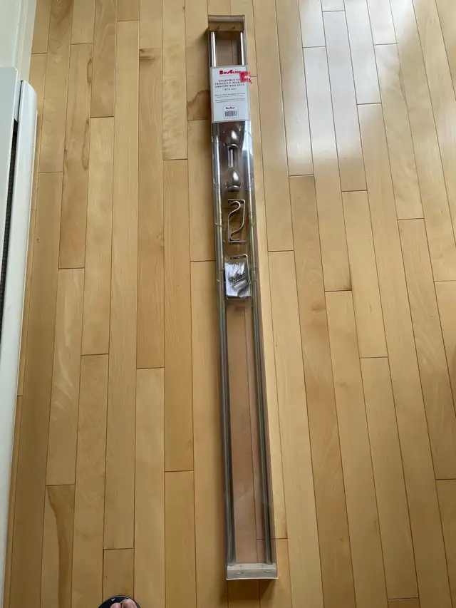ADJUSTABLE METAL CURTAIN ROD 48"–86" (122 cm–218 cm)