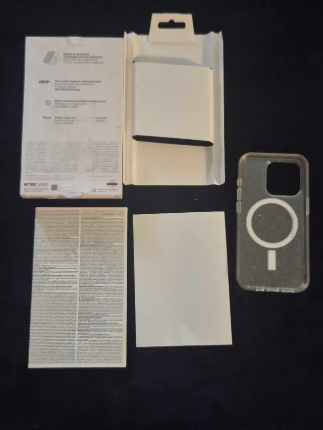 OtterBox Symmetry MagSafe Case for iPhone 15 Pro in Cell Phone Accessories in City of Toronto - Image 6