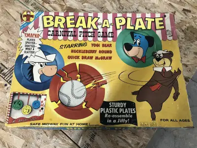Hanna-Barbera Break-a-Plate Carnival Pitch Game 1962 Transogram. Large oversized Boxed Toy with Yogi...