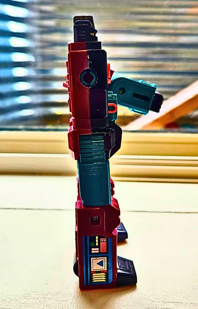 1985 Transformers G1 Perceptor Hasbro Vintage Parts & Repair in Arts & Collectibles in Grand Bend - Image 3