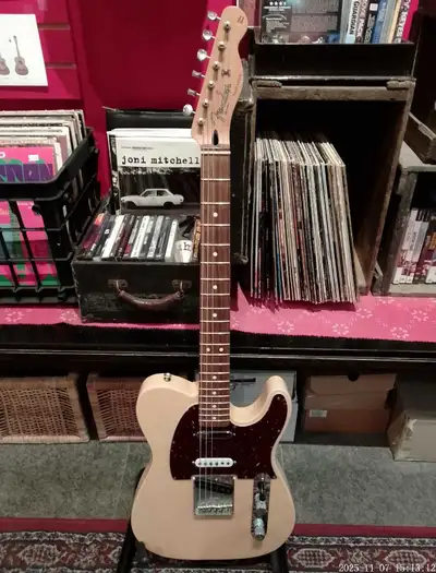 Fender Telecaster Nashville Deluxe, View more