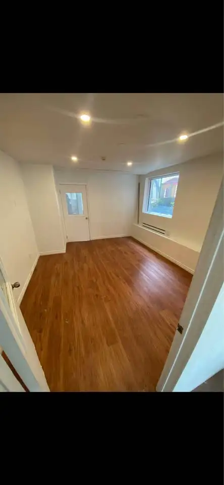 Chambre à louer À 30 secondes de marche du métro Joliette