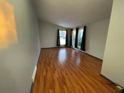 4 Bedroom home for rent on west-side of North Battleford, in an amazing neighbourhood close to schoo...