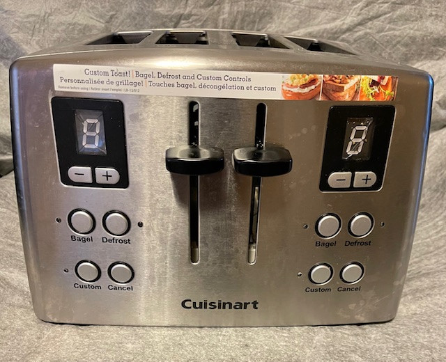 Cuisinart 4 Bread Slice or Bagel Toaster in Toasters & Toaster Ovens in Oshawa / Durham Region