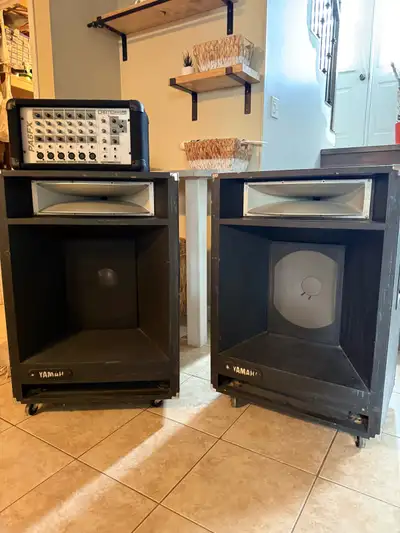 instrument musique ampli et 2 caisse de son yamaha, View more
