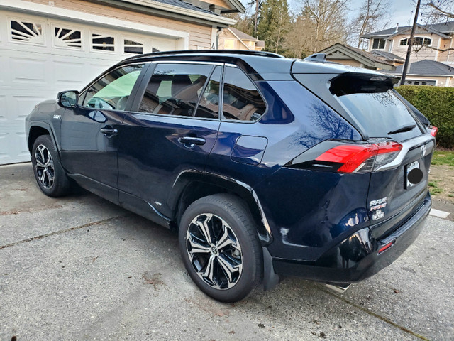 Toyota Rav4 Prime XSE AWD PHEV Local 1 owner No accidents Hybrid in Cars & Trucks in Delta/Surrey/Langley - Image 2