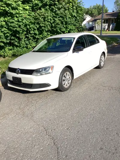 ^^^ SVP APPELEZ-MOI AU 514-831-7233 ou textez^^^ Impeccable,Bluetooth ,sièges chauffants Air climati...