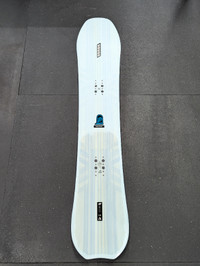 LIKE NEW - K2 Passport snowboard - 149cm