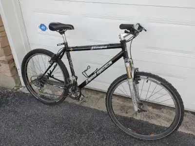 Rocky mountain tuned mountain bicycle (19.5" frame), View more
