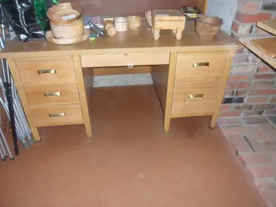Office desk, View more