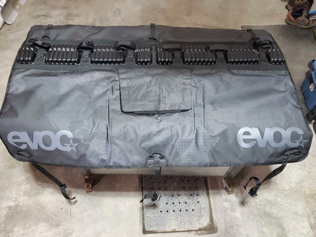 Evoc Tailgate bike carrier cover pad in Other in Gatineau - Image 3