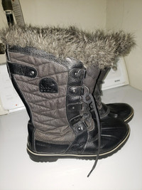 Faux fur Sorel winter boots