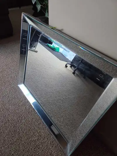Sturdy mirror, View more