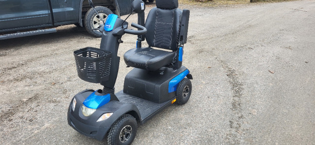 For Sale: Invacare Mobility Scooter in Health & Special Needs in North Bay - Image 3