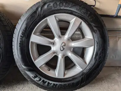 I had one set Good Year all season assurance max life tires with Infinity OEM alloy wheels, tire siz...