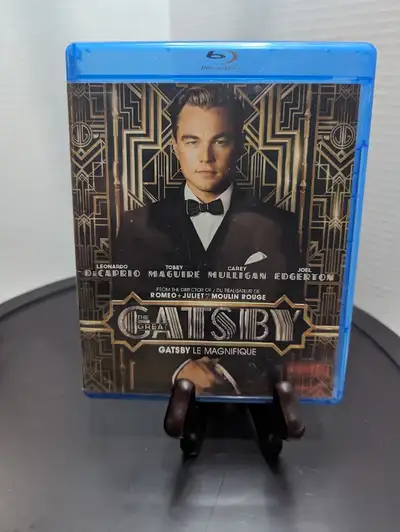 A writer and wall street trader, Nick, finds himself drawn to the past and lifestyle of his milliona...