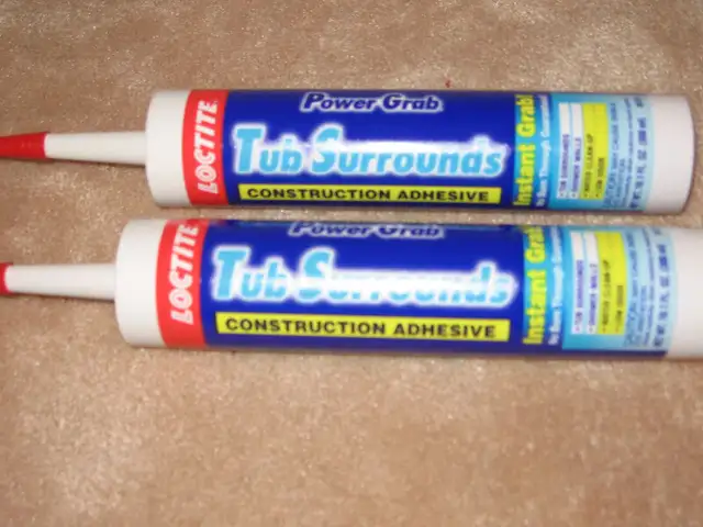 Home repair  /Sealants /Polly Filla/Construction Adhesive in Other in Mississauga / Peel Region - Image 9